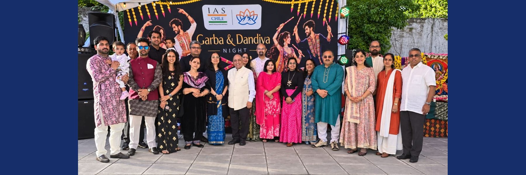 Ambassador Abhilasha Joshi and the Embassy team at the Aarti during the Garba and Dandiya Night 2026 of the Indian Association of Santiago